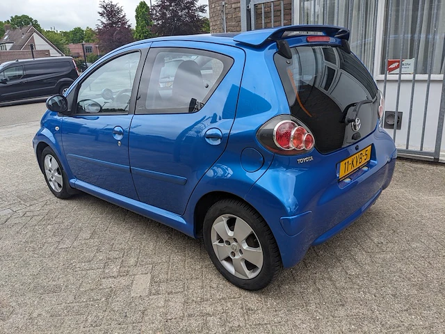 Personen auto toyota, aygo, bouwjaar 2010 - afbeelding 32 van  35
