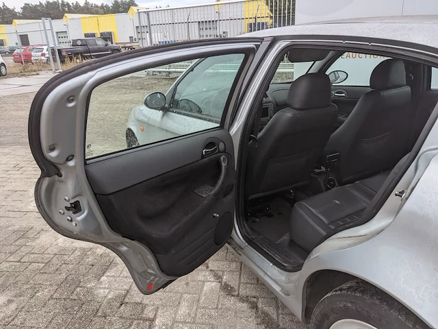 Personenauto, alfa romeo, 147 1.6, 2005 - afbeelding 19 van  50