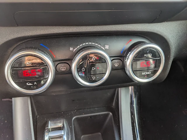 Personenauto, alfa romeo , giulietta, 2010 - afbeelding 10 van  38
