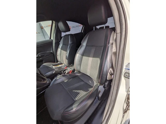 Personenauto, alfa romeo , giulietta, 2010 - afbeelding 16 van  38