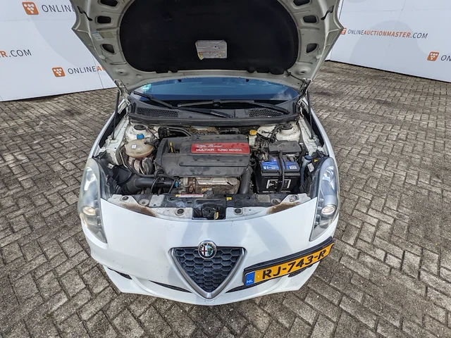 Personenauto, alfa romeo , giulietta, 2010 - afbeelding 21 van  38