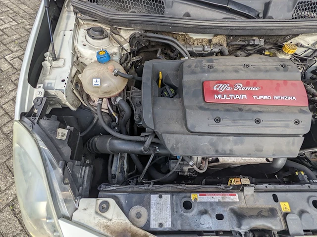 Personenauto, alfa romeo , giulietta, 2010 - afbeelding 24 van  38