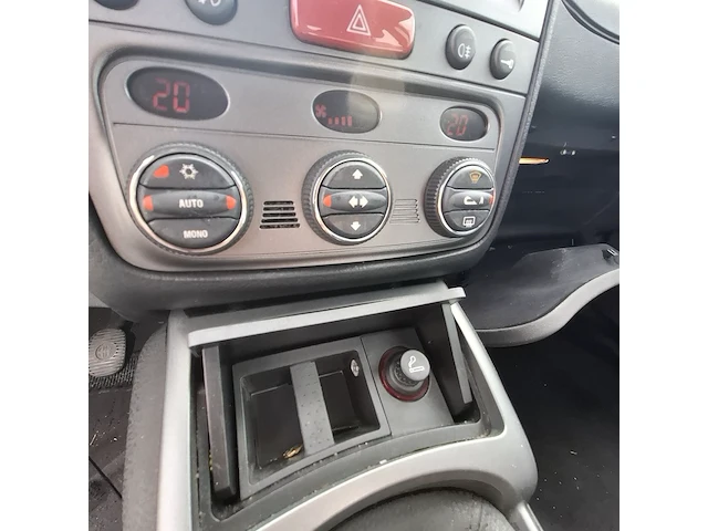 Personenauto, alfa romeo, gt 2.0 jts, 2007 - afbeelding 7 van  59