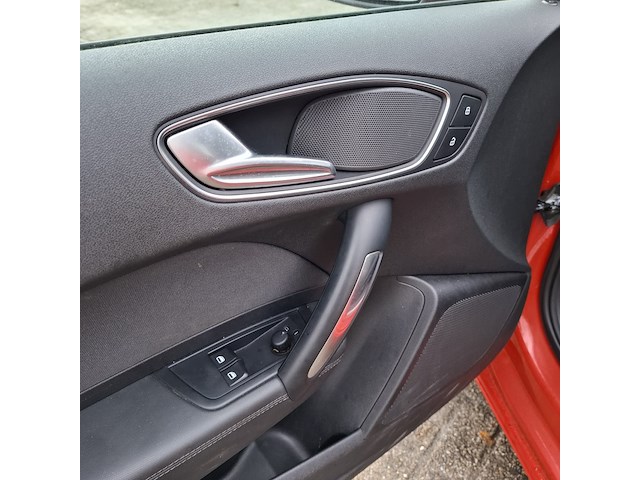 Personenauto audi, a1 1.2tfsi, rood, bouwjaar 2011 - afbeelding 7 van  35