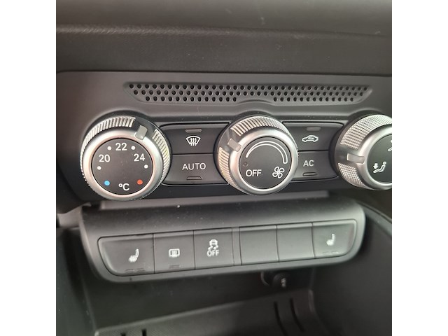 Personenauto audi, a1 1.2tfsi, rood, bouwjaar 2011 - afbeelding 17 van  35