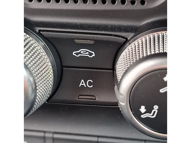 Personenauto audi, a1 1.2tfsi, rood, bouwjaar 2011 - afbeelding 18 van  35