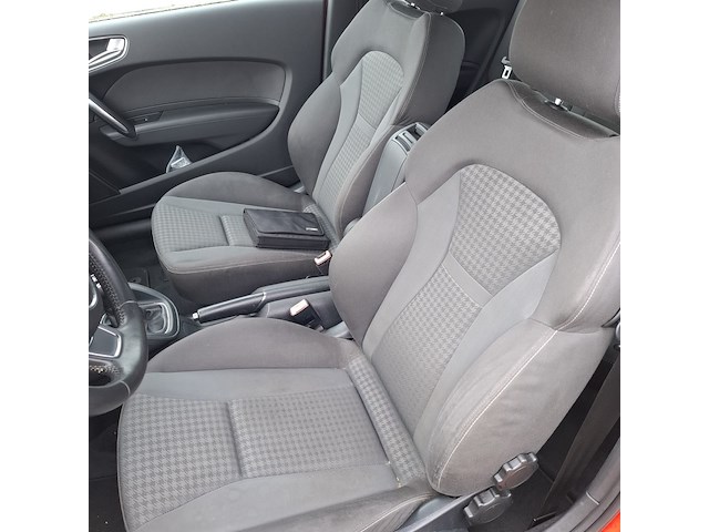 Personenauto audi, a1 1.2tfsi, rood, bouwjaar 2011 - afbeelding 21 van  35