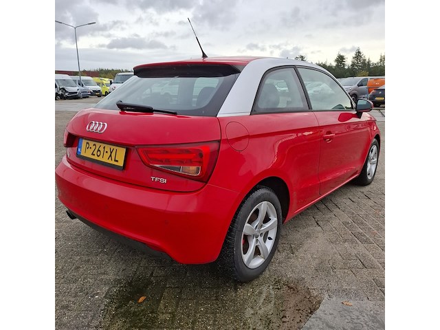 Personenauto audi, a1 1.2tfsi, rood, bouwjaar 2011 - afbeelding 31 van  35