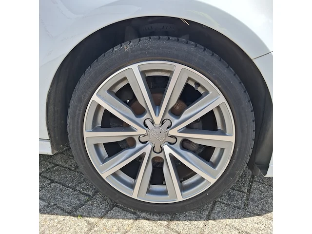 Personenauto audi, a1, bouwjaar 2013 - afbeelding 30 van  42