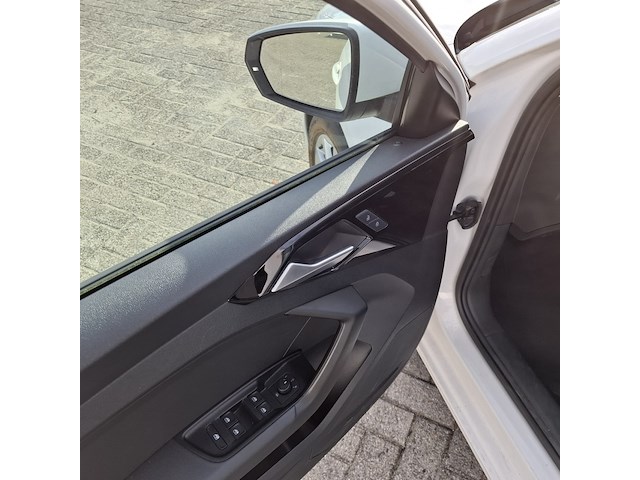 Personenauto audi, a1 sportback, wit, bouwjaar 2020 - afbeelding 42 van  42