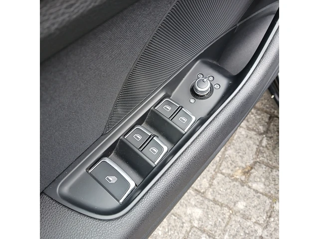 Personenauto, audi, a3 cabriolet - 1.8 tfsi pro line plus, zwart, 2014 - afbeelding 33 van  80