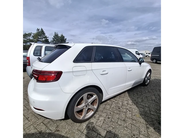 Personenauto audi, a3 sportback 1.0 tfsi sport lease edition, wit, bouwjaar 2017 - afbeelding 31 van  35