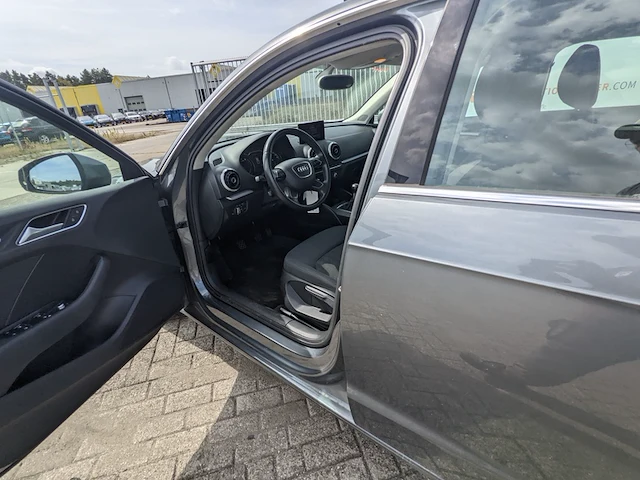 Personenauto audi, a3 sportback 1.2 tfsi attraction pro line, bouwjaar 2013 - afbeelding 5 van  49