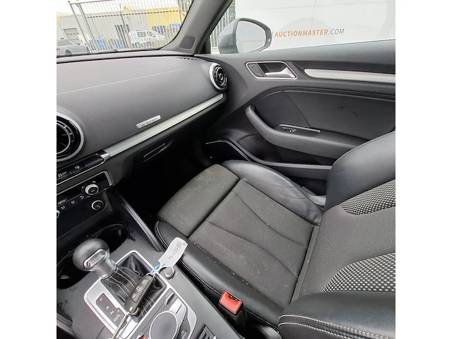 Personenauto, audi, a3 sportback 1.4 e-tron phev ambition pro line plus, grijs, 2015 - afbeelding 19 van  49