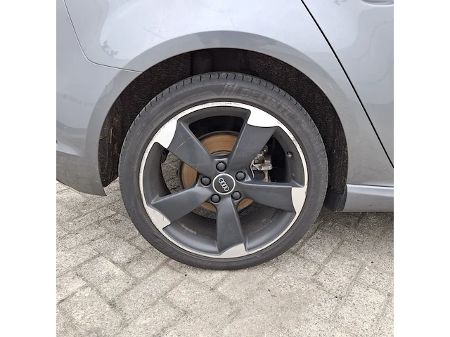 Personenauto, audi, a3 sportback 1.4 e-tron phev ambition pro line plus, grijs, 2015 - afbeelding 37 van  49