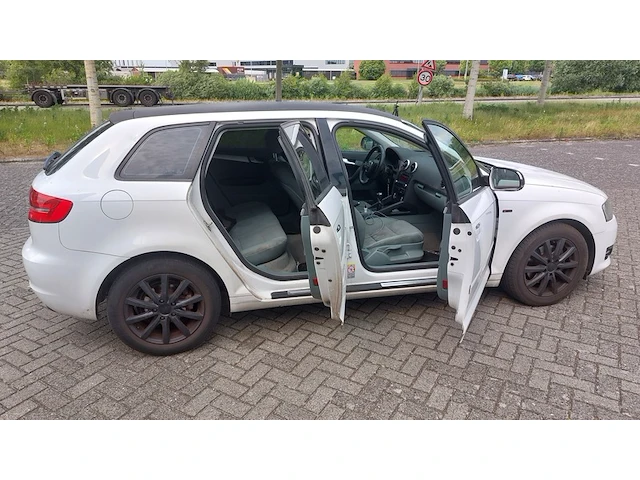 Personenauto, audi, a3 sportback 1.4 tfsi ambition pro line, wit, 2011 - afbeelding 16 van  43