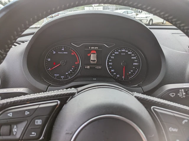 Personenauto audi, a3 sportback 1.6 tdi sport lease edition, zwart, bouwjaar 2017 - afbeelding 14 van  52