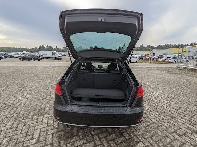 Personenauto audi, a3 sportback 1.6 tdi sport lease edition, zwart, bouwjaar 2017 - afbeelding 33 van  52