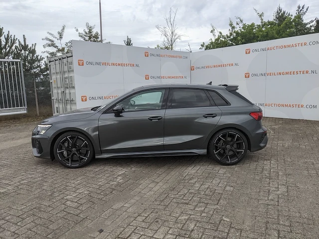 Personenauto audi, a3 sportback 2.5 tfsi rs 3 quattro, grijs, bouwjaar 2023 - afbeelding 2 van  57