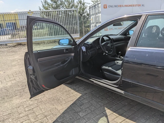 Personenauto audi, a4 1.6 advance, bouwjaar 1999 - afbeelding 4 van  43