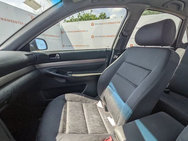 Personenauto audi, a4 1.6 advance, bouwjaar 1999 - afbeelding 16 van  43