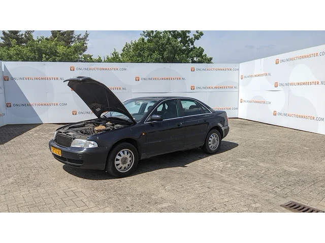 Personenauto audi, a4 1.6 advance, bouwjaar 1999 - afbeelding 27 van  43