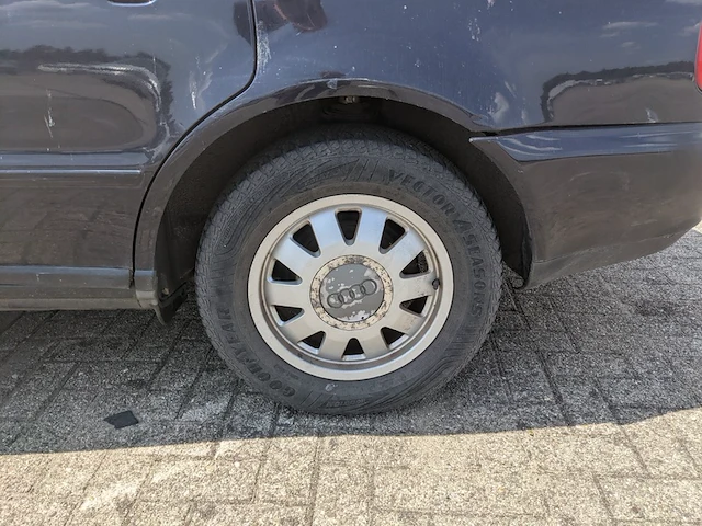 Personenauto audi, a4 1.6 advance, bouwjaar 1999 - afbeelding 31 van  43