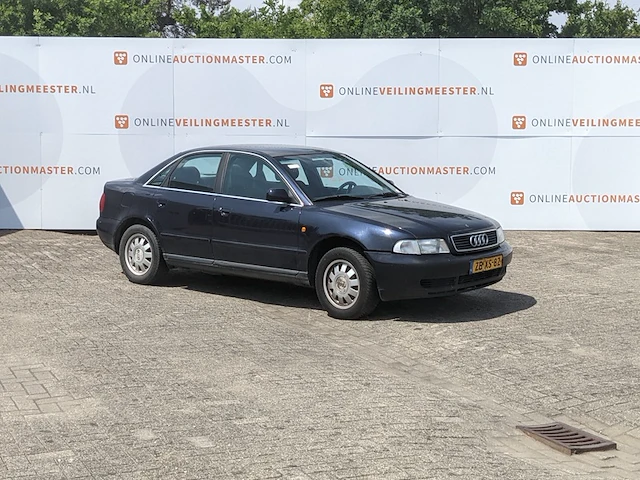 Personenauto audi, a4 1.6 advance, bouwjaar 1999 - afbeelding 39 van  43