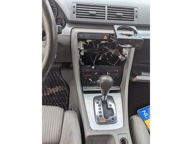 Personenauto audi, a4 avant 2.0 tfsi, grijs, bouwjaar 2005 - afbeelding 16 van  47