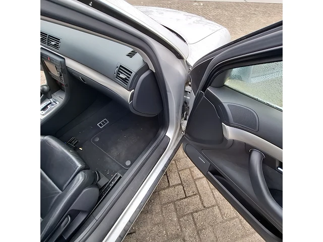 Personenauto audi, a4 limousine 1.8, grijs, bouwjaar 2005 - afbeelding 24 van  42