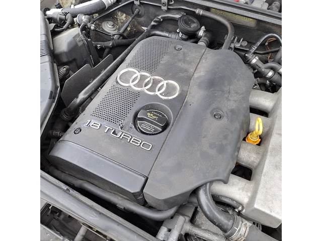 Personenauto audi, a4 limousine 1.8, grijs, bouwjaar 2005 - afbeelding 35 van  42