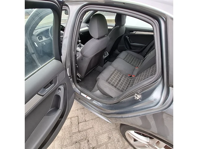 Personenauto audi, a4 limousine 1.8, grijs, bouwjaar 2014 - afbeelding 16 van  46