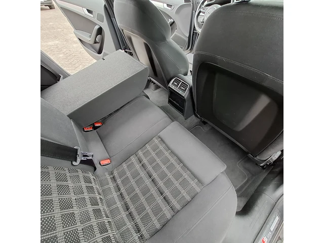 Personenauto audi, a4 limousine 1.8, grijs, bouwjaar 2014 - afbeelding 21 van  46