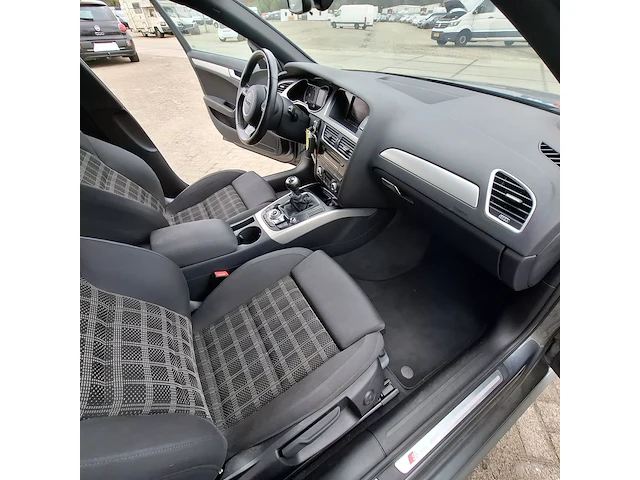 Personenauto audi, a4 limousine 1.8, grijs, bouwjaar 2014 - afbeelding 24 van  46
