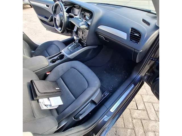 Personenauto, audi, a4 limousine 1.8 tfsi, grijs, 2008 - afbeelding 28 van  47