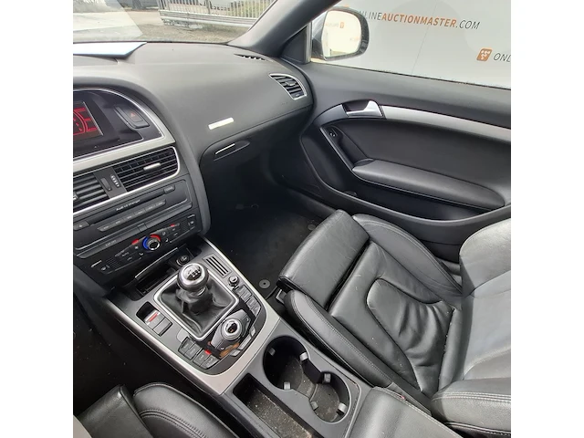 Personenauto, audi, a5 - afbeelding 17 van  42