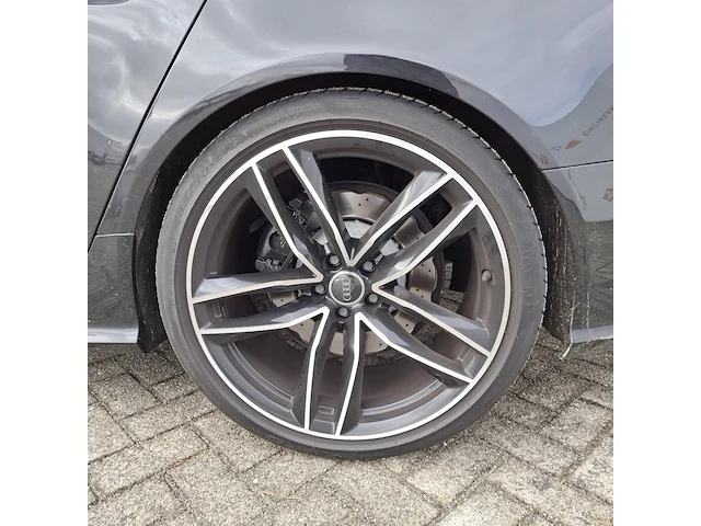 Personenauto audi, a6 avant 4.0 tfsi rs6 quattro, zwart, bouwjaar 2013 - afbeelding 31 van  47