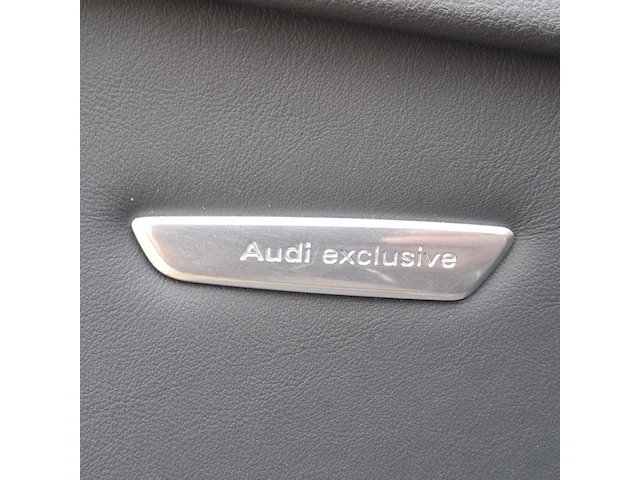 Personenauto audi, a6 avant 4.0 tfsi rs6 quattro, zwart, bouwjaar 2013 - afbeelding 37 van  47