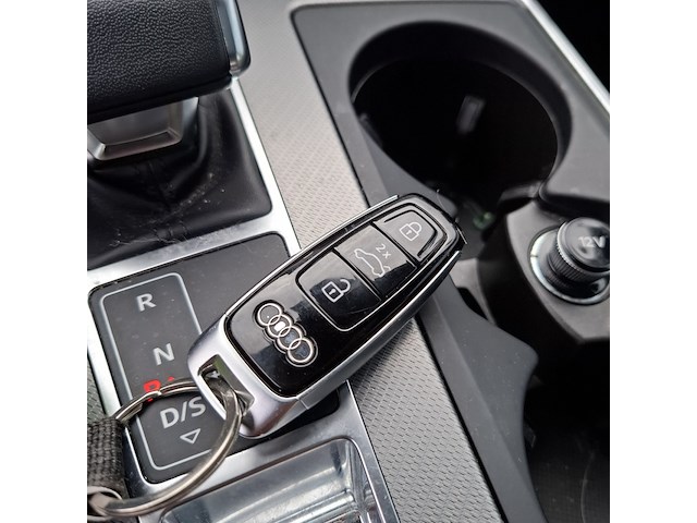 Personenauto, audi, a6 avant - afbeelding 22 van  54