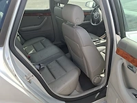 Personenauto audi, a6 limousine 3.0 pro line, bouwjaar 2003 - afbeelding 27 van  46
