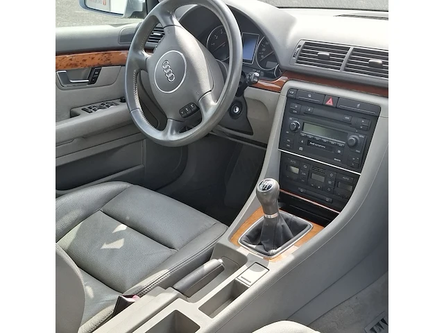 Personenauto audi, a6 limousine 3.0 pro line, bouwjaar 2003 - afbeelding 29 van  46