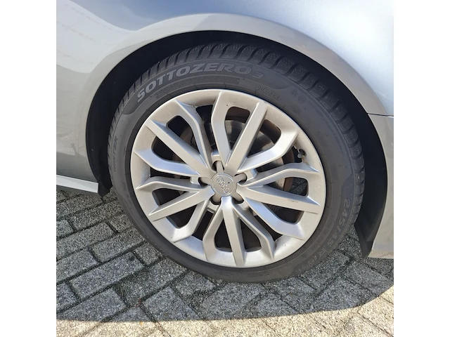 Personenauto, audi, a6 - afbeelding 2 van  50