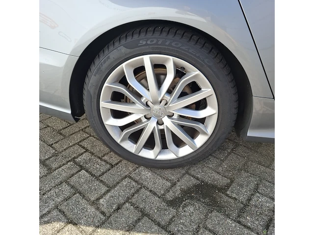 Personenauto, audi, a6 - afbeelding 3 van  50