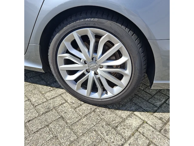Personenauto, audi, a6 - afbeelding 4 van  50