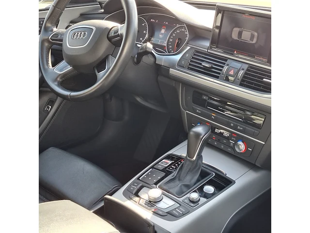 Personenauto, audi, a6 - afbeelding 26 van  50