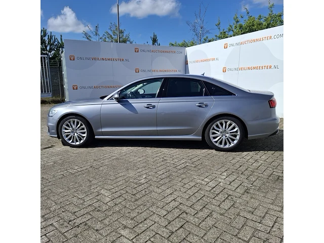 Personenauto, audi, a6 - afbeelding 49 van  50