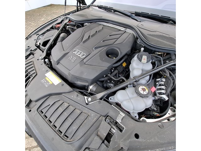 Personenauto, audi, a8, 2021 - afbeelding 13 van  77
