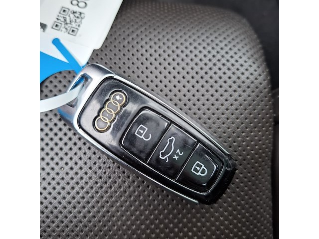 Personenauto, audi, a8, 2021 - afbeelding 37 van  77