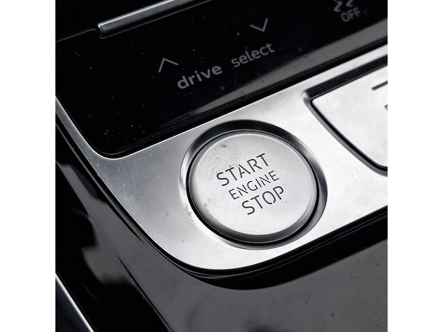 Personenauto, audi, a8, 2021 - afbeelding 75 van  77