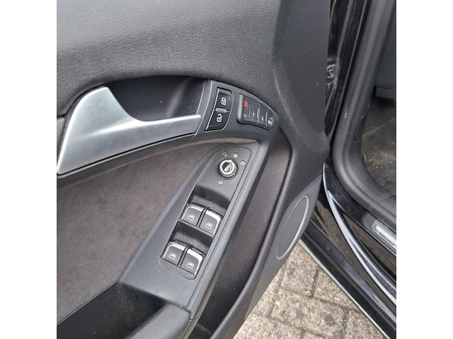 Personenauto audi, cabriolet 3.0 tdi quattro, bouwjaar 2012 - afbeelding 2 van  49
